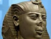 الكشف عن قاعدة تمثال أمازيس بمنطقة المطرية.. من هو هذا الملك؟