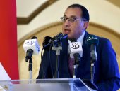 رئيس الوزراء من الجزائر: مصر حاربت الهدم ببناء مشروعات تنموية عملاقة