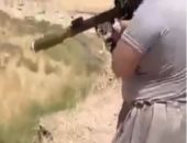 عراقى يصطاد سمكة بقاذفة " أر بى جى" والأمن يعتقل المنفذ.. فيديو