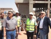 نائب وزير الإسكان يتفقد مشروعات الإسكان والصرف بمدن غرب القاهرة