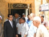 نائب محافظ قنا يتابع سير العمل بالمركز التكنولوجى ومركز رعاية الطفل بدشنا.. صور