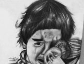 "زينب" تشارك موهبتها في رسم اللوحات وتحلم بالعالمية