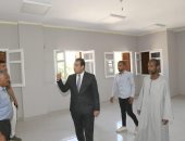 نائب محافظ قنا يتابع أعمال مشروعات حياة كريمة بقرية السمطا بحرى.. صور