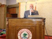 نقيب المعلمين يطالب بتدريس مادة التربية المناخية فى المدارس