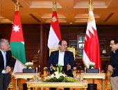 قمة ثلاثية بين مصر والبحرين والأردن والرئيس السيسي يؤكد تطلع مصر إلى تعزيز التعاون البناء 