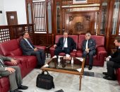 وزير القوى العاملة يصل الجزائر للمشاركة باجتماع رابطة المجالس الاقتصادية العربية