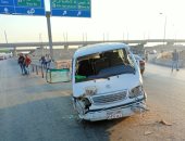 إصابة 8 أشخاص فى حادث انقلاب ميكروباص أسفل الطريق الإقليمى بالشرقية