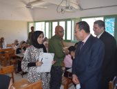 محافظ شمال سيناء يتفقد لجان امتحانات الثانوية العامة بالعريش