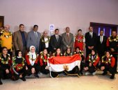 وزير الرياضة يستقبل أبطال المشروع القومى للموهبة والبطل الأوليمبى بمطار القاهرة.. صور