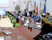 اجتماع قيادات السياحة والآثار لمناقشة ملف تعزيز الوعى السياحى لدى الأطفال والكبار فى مصر