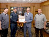 جامعة المنصورة تكرم فرد أمن حاول إنقاذ نيرة أشرف