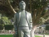 بمناسبة ذكرى ميلاده.. تمثال عبد الحليم حافظ يستقبل الأجيال الجديدة فى الأوبرا