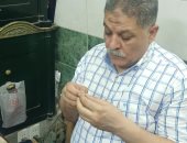 شاهد حكاية عم سعيد.. بيصلح الذهب المكسور والتالف ويرجعه جديد فى 10 دقائق