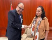 السفير المصري في الخرطوم يلتقي عضوة مجلس السيادة السوداني