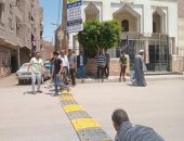 تركيب مطبات صناعية بشوارع الواسطى فى بنى سويف وتحرير 13 مخالفة تموينية