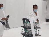 لما شرب له.. كيفية توزيع الروبوت لمياه زمزم على الحجاج