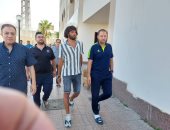 تفاصيل زيارة محمد النني لنادى المقاولون العرب.. صور