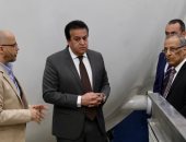 وزير التعليم العالى يتفقد وكالة الفضاء ويتابع تجهيزات مركز الأقمار الصناعية