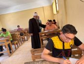 رئيس قطاع المعاهد الأزهرية يتفقد لجان الثانوية بالبحيرة