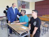 محافظ القاهرة يتفقد أعمال امتحانات الثانوية العامة بالبساتين