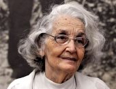 وفاة الشاعرة الكوبية فينا جارسيا ماروز عن 99 عاما .. تعرف عليها