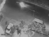 كاميرا مراقبة ترصد مصرع شخص فى حادث تصادم بالإسكندرية.. فيديو