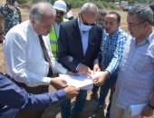 محافظ القليوبية يتفقد مشروعات حياة كريمة بقرى شبين القناطر