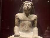 صنع من الجرانيت الوردى.. تعرف على تمثال الكاتب المصرى بمتحف آثار الغردقة