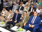 محافظ سوهاج يبحث موقف مشروعات المبادرة الرئاسية "حياة كريمة"