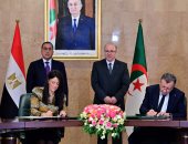 مصطفى مدبولى والوزير الأول الجزائرى يشهدان مراسم توقيع عدد من الوثائق فى عدة مجالات تخدم التعاون الثنائى بين البلدين.. من بينها توقيع مشروع البرنامج التنفيذى للتعاون فى مجال التعليم العالى للأعوام (2022 _ 2024)