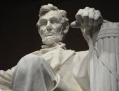 إزالة تمثال أبراهام لينكولن من مكتبة جامعة كورنيل الأمريكية.. ما السبب؟