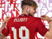 هارفي إليوت يعلن ارتداءه القميص رقم 19 مع ليفربول الموسم المقبل