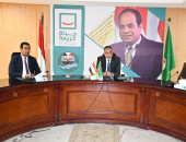 محافظ الفيوم يكلف المسئولين بوضع مقترحات لرفع معدلات الأمان بالطرق