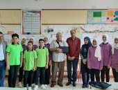 وكيل "تعليم دمياط" يحفز فريق أوائل الطلبة ويحثهم على الفوز فى النهائي
