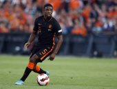 مانشستر يونايتد يعلن أولى صفقاته غداً