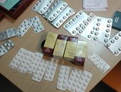 ضبط راكبين بمطار القاهرة بحوزتهما مخدر الحشيش وعقاقير مدرجة بجداول المخدرات