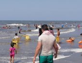 شاطئ بورسعيد كامل العدد في ثاني أيام عيد الأضحى المبارك.. لايف وصور