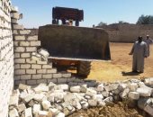 رفع 350 طن تراكمات بمناطق شرق مدينة أسوان واستمرار حملات إزالة التعديات.. صور