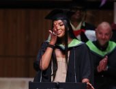 عارضة الأزياء ناعومى كامبل تحتفل بتخرجها.. ورسالة مؤثرة لعائلتها