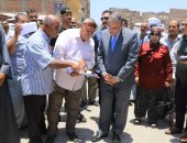 محافظ سوهاج يتفقد موقف دار السلام وساقلتة لمتابعة تطبيق تعريفة الركوب بالمواقف