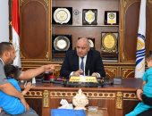 محافظ قنا يستأنف لقاءاته اليومية بالمواطنين عقب إجازة عيد الأضحى.. صور