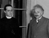 عارضه أينشتاين.. من هو جورج لومتر  صاحب نظرية الانفجار العظيم وتمدد الكون؟