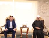 أمين البحوث الإسلامية يلتقى سفير كازاخستان ويبحثان الاستفادة من جهود علماء الأزهر