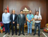 رئيس جامعة دمياط يستقبل الخبير البولندى كريستوف بلاشيك