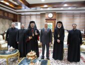 محافظ المنيا يستقبل وفد الكنيسة الكاثوليكية: التعاون عنوان التنمية الحقيقى