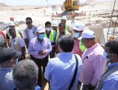 وزير النقل يتابع أعمال تنفيذ الخط الأول من مشروع شبكة القطار الكهربائى السريع