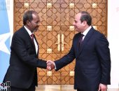 الصحف الكويتية تبرز تأكيد الرئيس السيسي دعم مصر للسلم والأمن بالصومال
