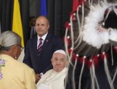 بابا الفاتيكان يكرر اعتذاره للسكان الأصليين في كندا