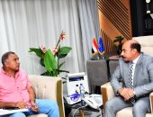 محافظ أسوان يشدد على الإسراع بمعدلات إنجاز مشروعات حياة كريمة