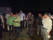 مدير أمن سوهاج ينتقل لمكان حادث الصحراوى الغربى ويتابع نقل المتوفين والمصابين